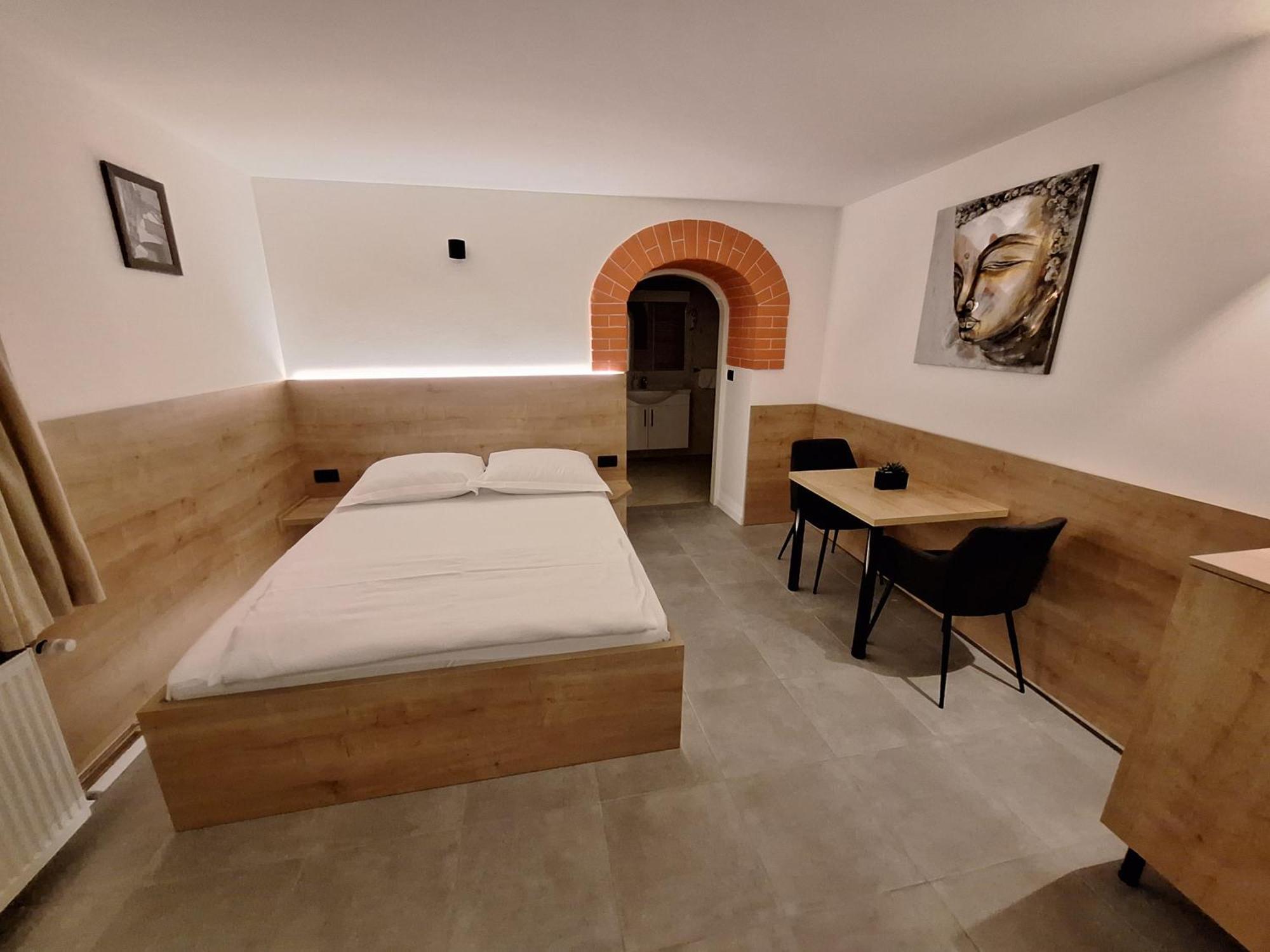 Prenocisca Kralj Appartement Komenda Buitenkant foto